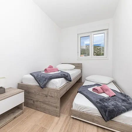 Blue View Apartment *